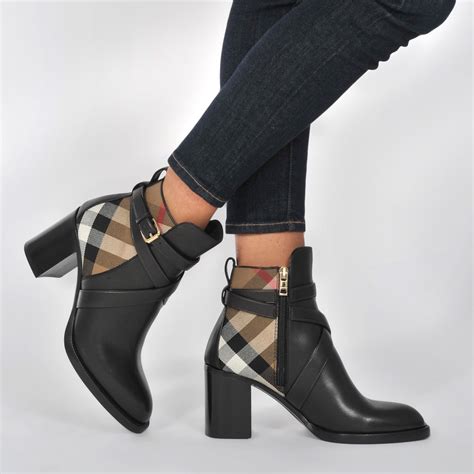 stiefel von burberry|Women’s Designer Boots .